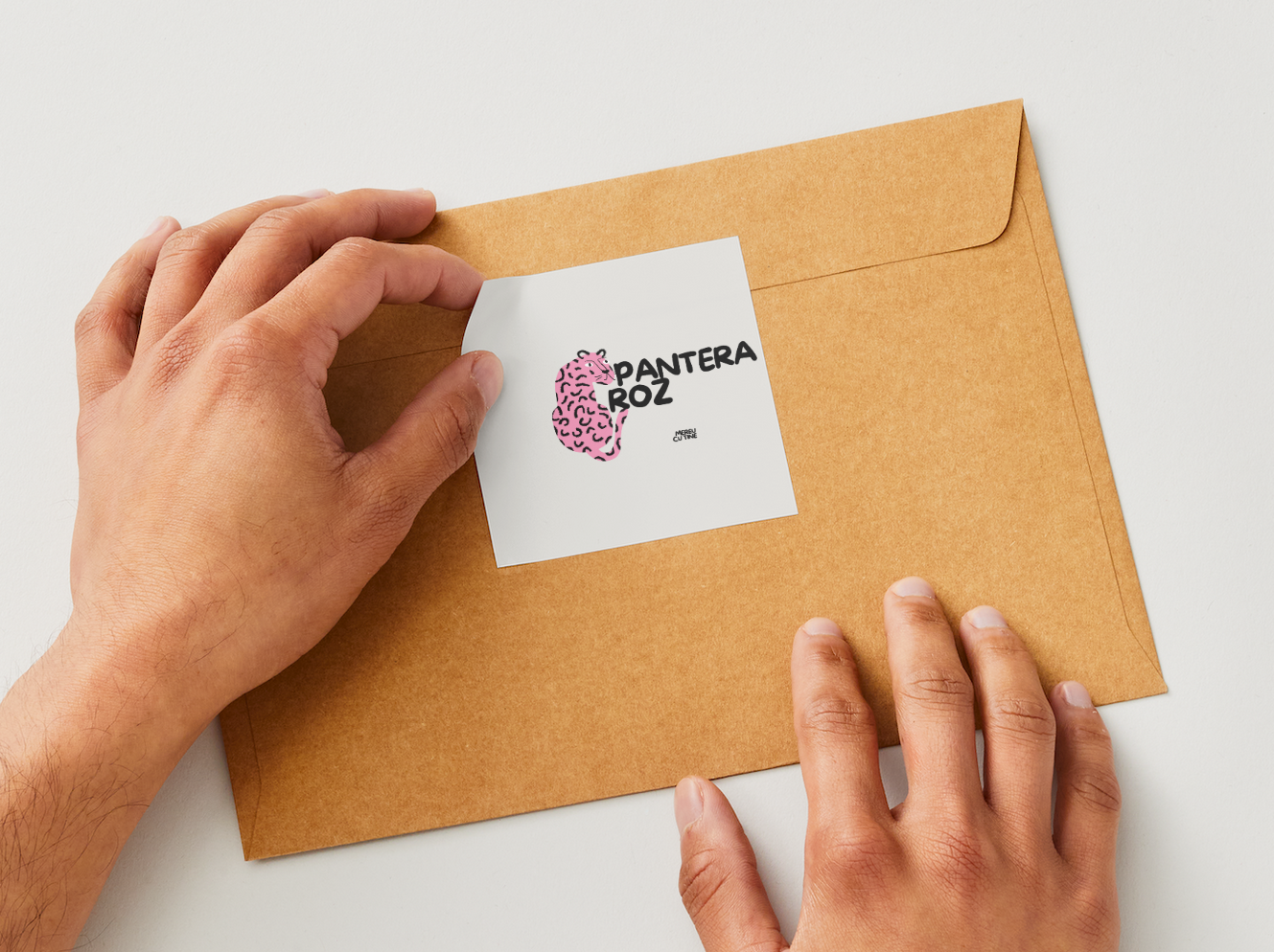 pantera roz paper.png